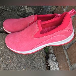 Women Land’s End Slimfit Slip Ons Size 8.5